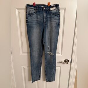 NWT rewash size 9 super high rise skinny jeans distressed